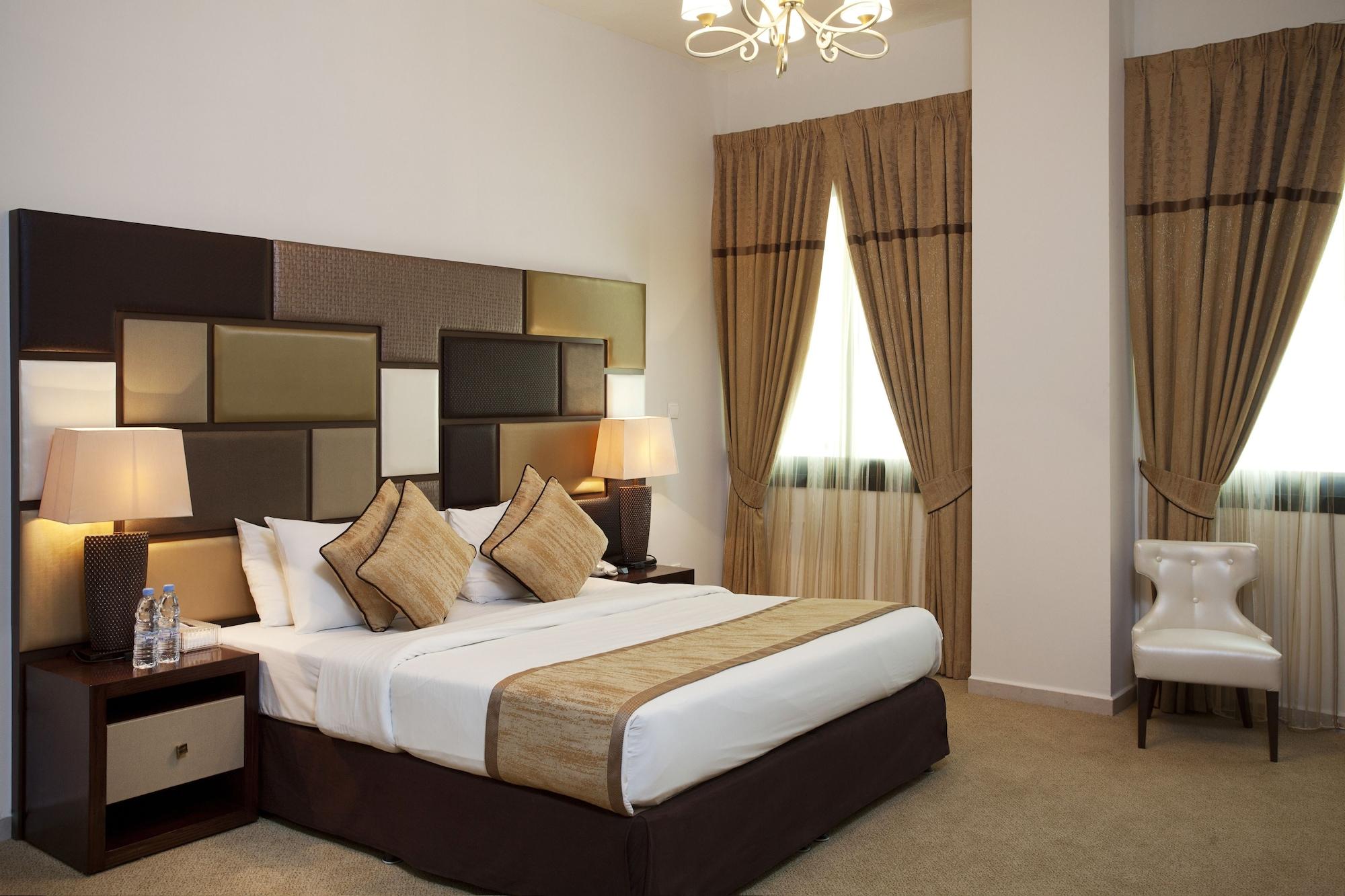 Al Waleed Holiday Homes Dubai Exterior photo