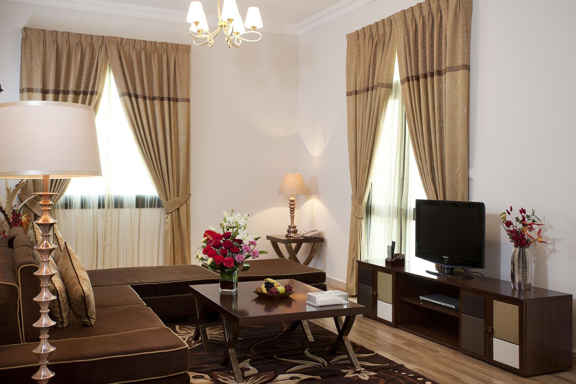 Al Waleed Holiday Homes Dubai Exterior photo