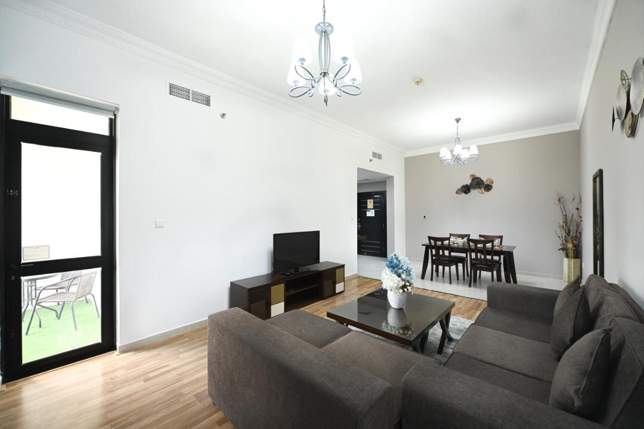 Al Waleed Holiday Homes Dubai Exterior photo